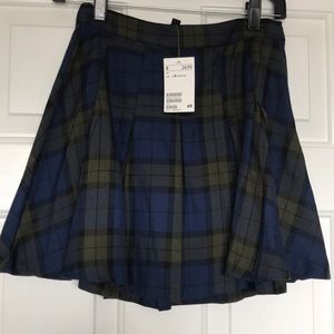 h and m plaid skirt